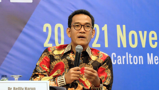 Dr. Refly Harun, S.H., M.H., LL.M.